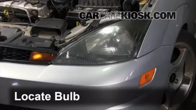 2002 Ford Focus ZX3 2.0L 4 Cyl. Éclairage Feu clignotant avant (remplacer l'ampoule)